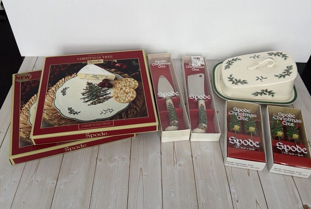 Spode Christmas Tree Cheese Set Covered Dish, Cleaver, Spreader, Tree Knives, 2